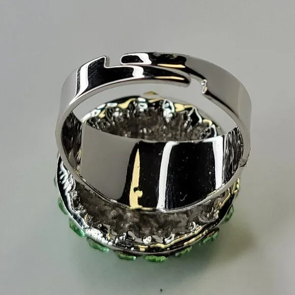 Green Rhinestone Adjustable Ring Size 8 - Picture 4 of 6